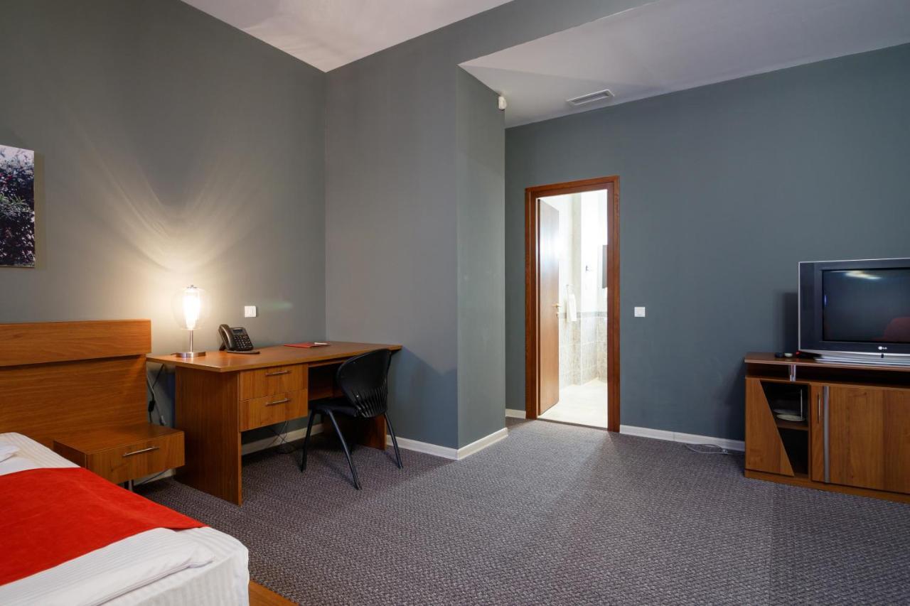 Moscow House Hotel Γιερεβάν Εξωτερικό φωτογραφία