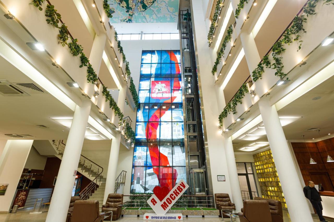 Moscow House Hotel Γιερεβάν Εξωτερικό φωτογραφία
