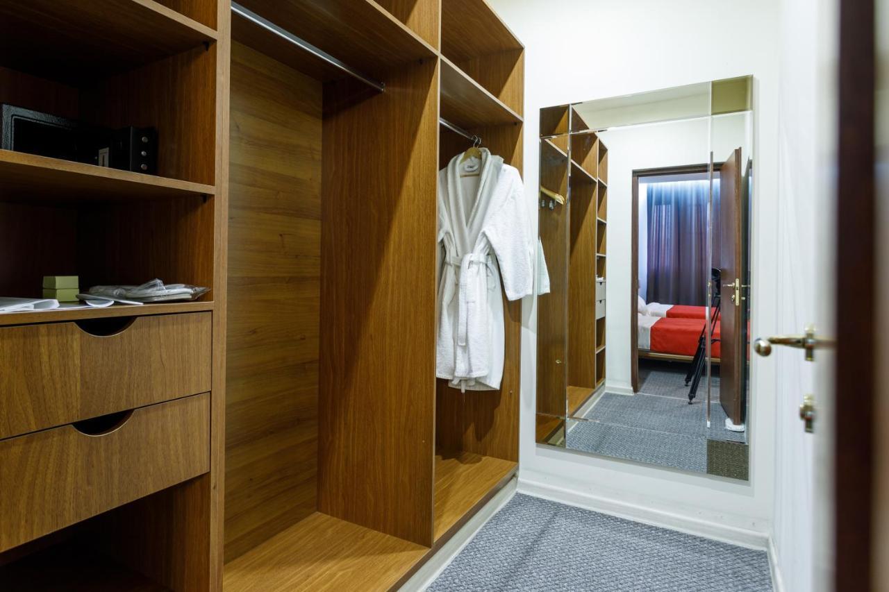 Moscow House Hotel Γιερεβάν Εξωτερικό φωτογραφία
