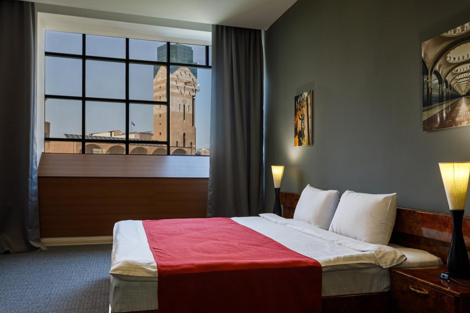 Moscow House Hotel Γιερεβάν Εξωτερικό φωτογραφία